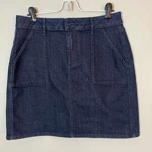 NWT LOFT Women’s Dark Wash Cotton Denim Classic Mini Skirt Size 4